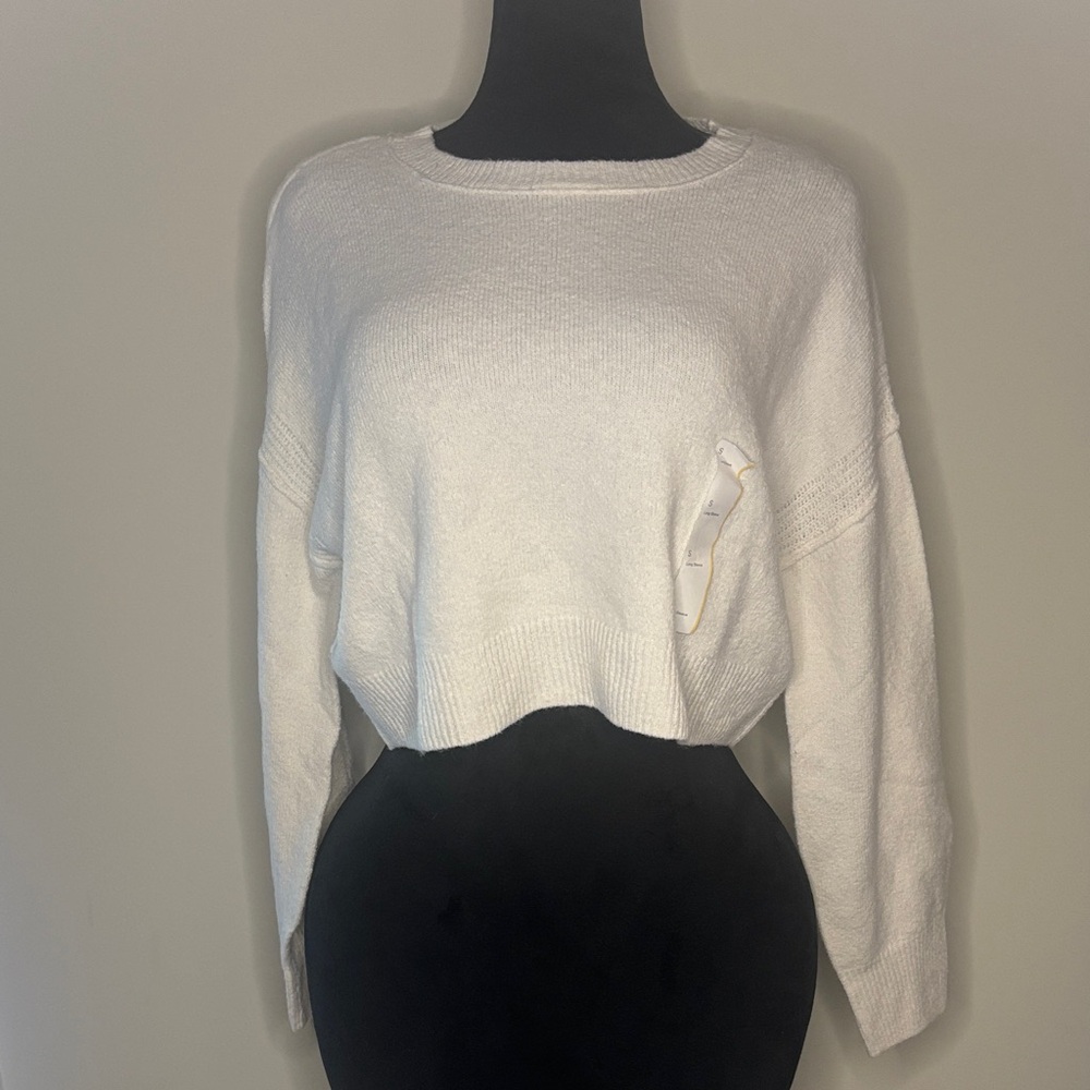 Wild Fable Women's White Sweater Small